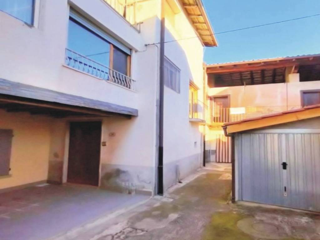 casa indipendente in vendita a Paladina in zona Ghiaie
