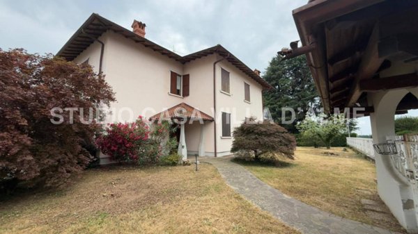casa indipendente in vendita a Paladina