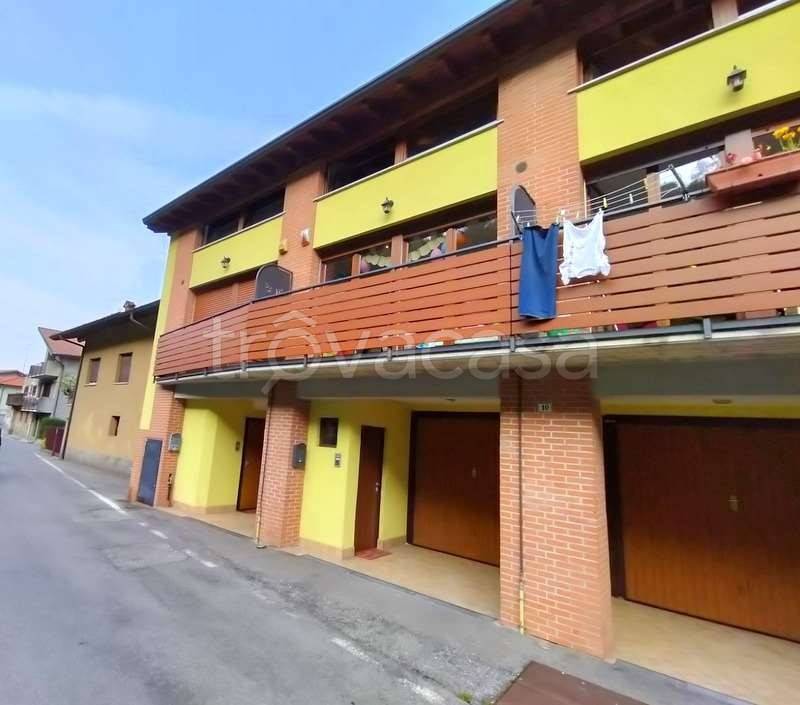 appartamento in vendita a Paladina in zona Ghiaie