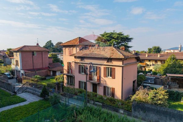 casa indipendente in vendita a Paladina in zona Sombreno