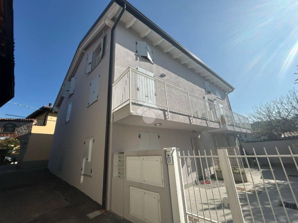 appartamento in vendita a Paladina in zona Ghiaie