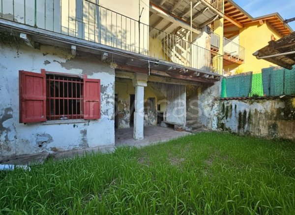 casa indipendente in vendita a Paladina