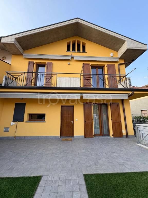 casa indipendente in vendita a Paladina in zona Ghiaie