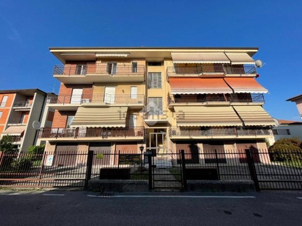 appartamento in vendita a Paladina in zona Ghiaie