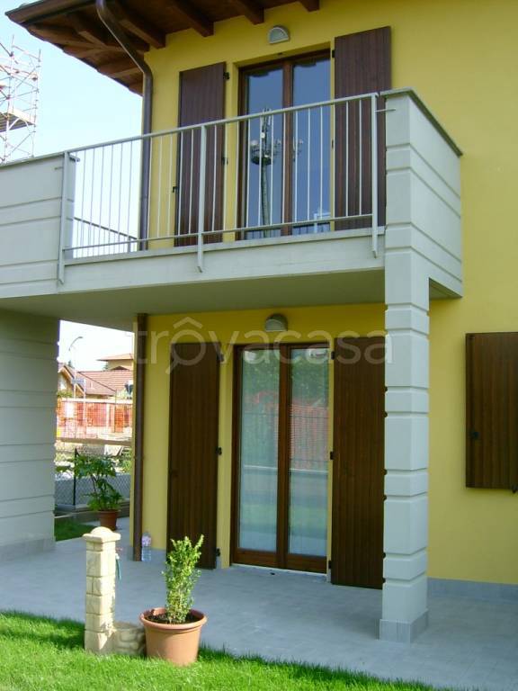 appartamento in vendita a Paladina in zona Ghiaie