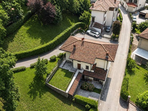 casa indipendente in vendita a Paladina in zona Sombreno