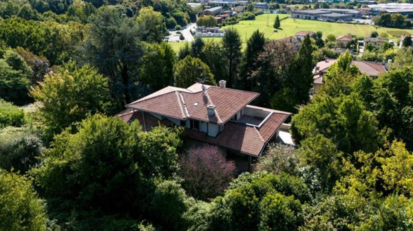 casa indipendente in vendita a Palazzago