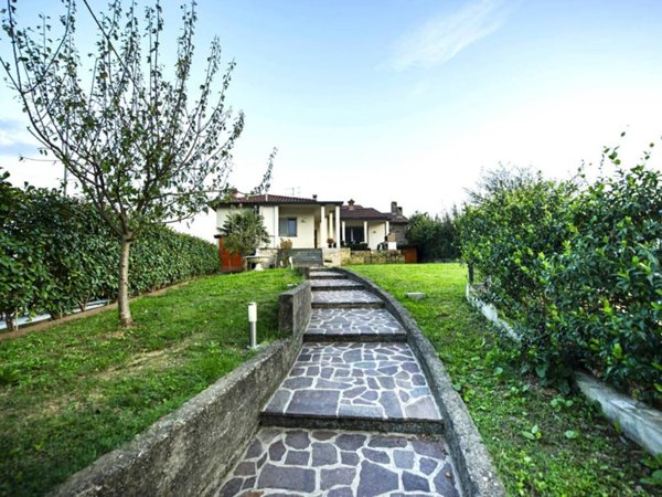 casa indipendente in vendita a Palazzago