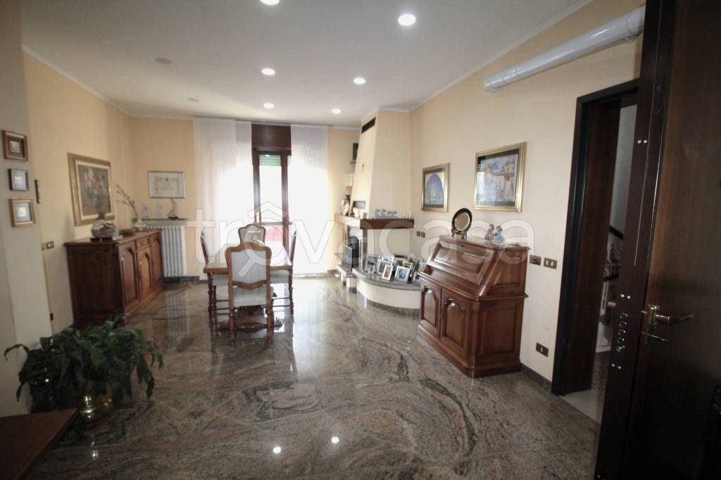 appartamento in vendita a Palazzago
