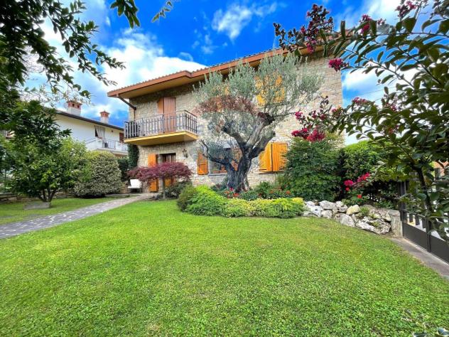 casa indipendente in vendita a Palazzago