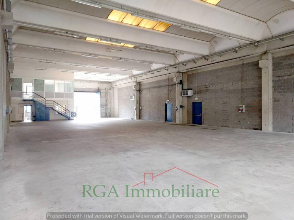 capannone in vendita a Palazzago