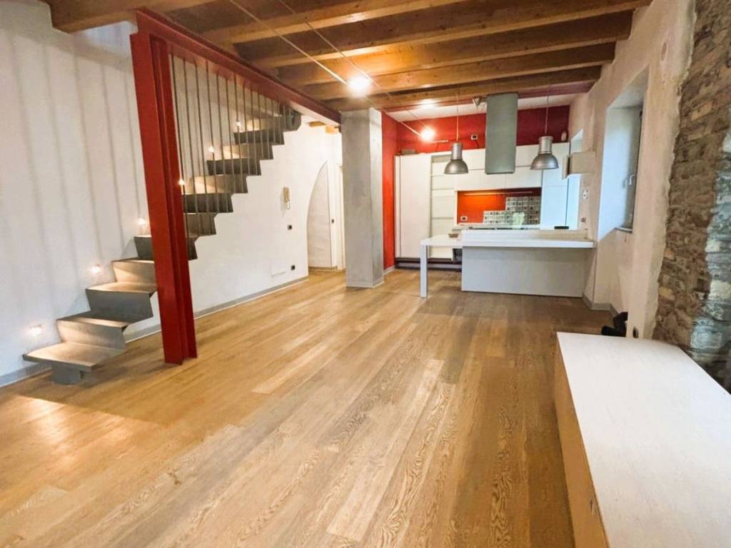 casa indipendente in vendita a Palazzago