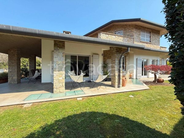 casa indipendente in vendita a Palazzago