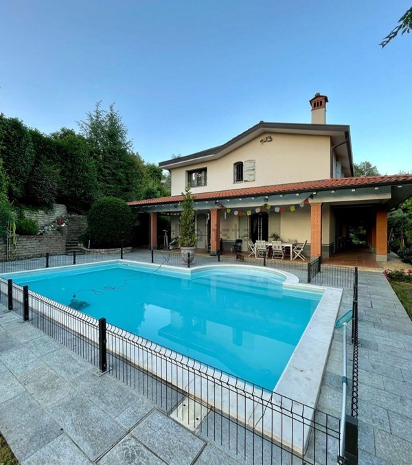 casa indipendente in vendita a Palazzago