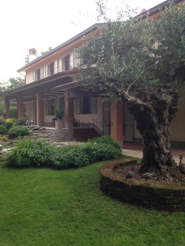 casa indipendente in vendita a Palazzago