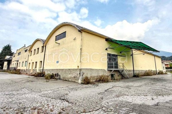 capannone in vendita a Palazzago
