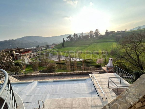 casa indipendente in vendita a Palazzago