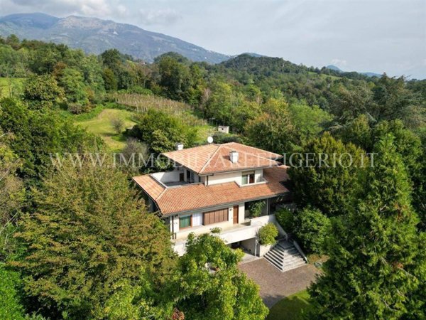 casa indipendente in vendita a Palazzago