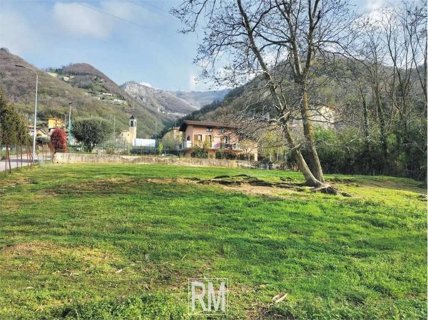 terreno edificabile in vendita a Palazzago