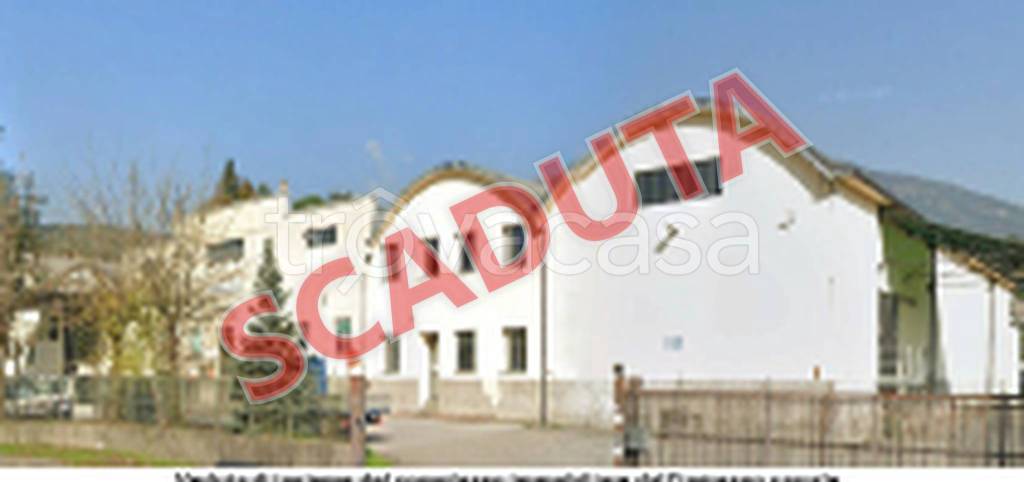 locale commerciale in vendita a Palazzago