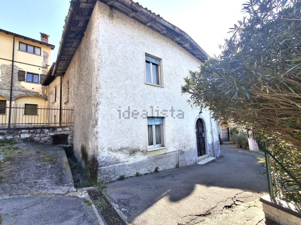 casa indipendente in vendita a Palazzago