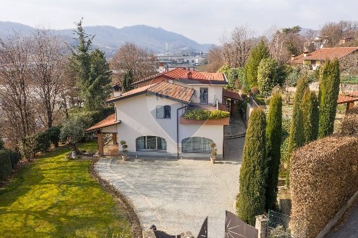 casa indipendente in vendita a Palazzago