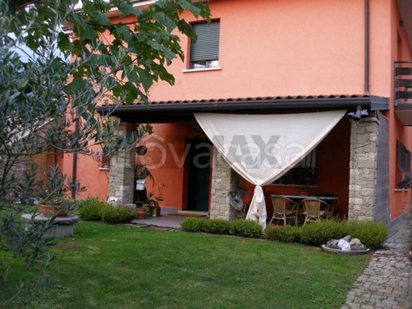 casa indipendente in vendita a Palazzago