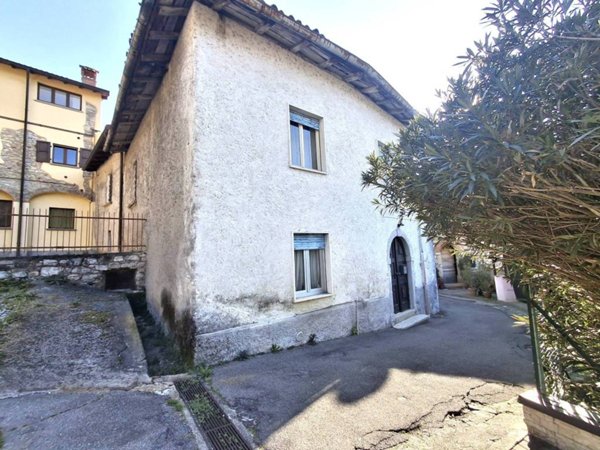 casa indipendente in vendita a Palazzago