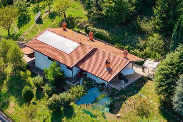 casa indipendente in vendita a Palazzago