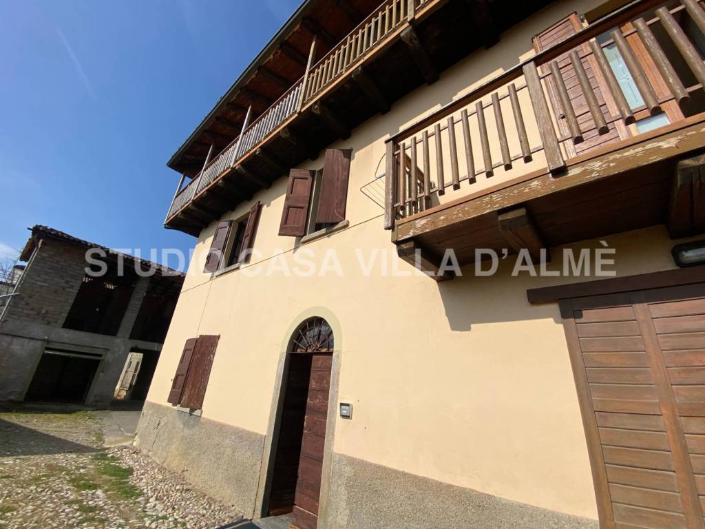 appartamento in vendita a Palazzago