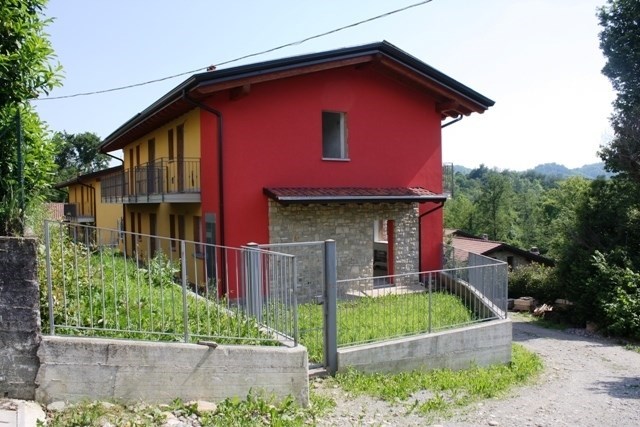 casa indipendente in vendita a Palazzago