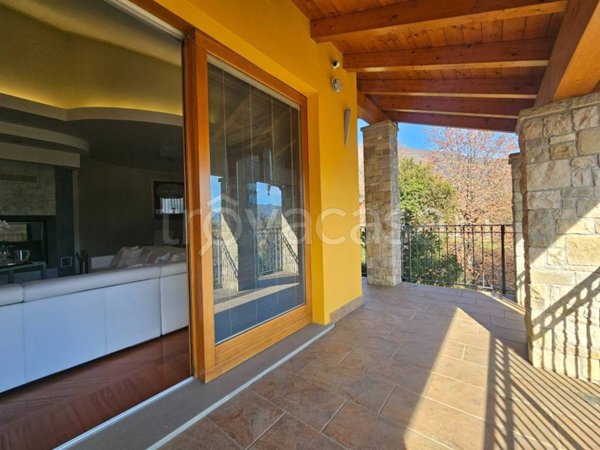casa indipendente in vendita a Palazzago