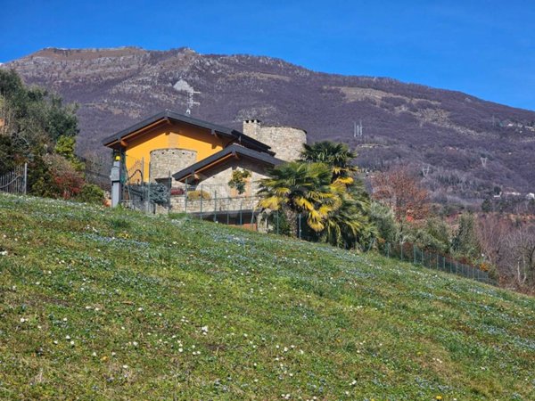 casa indipendente in vendita a Palazzago