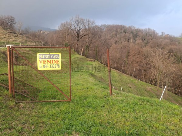 casale in vendita a Palazzago