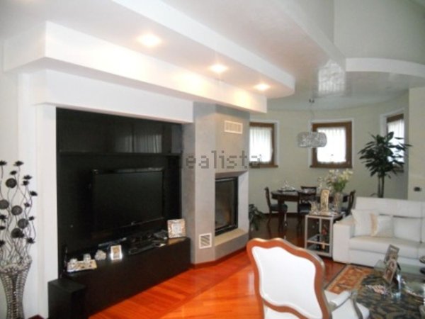 casa indipendente in vendita a Palazzago