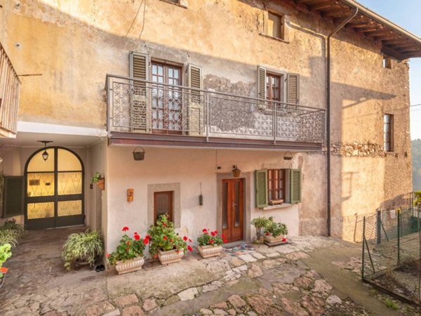 quadrivano in vendita a Palazzago