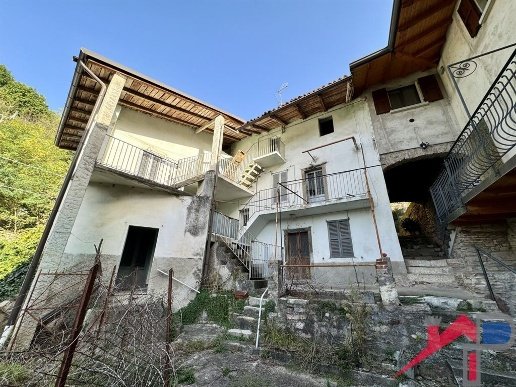 casale in vendita a Palazzago