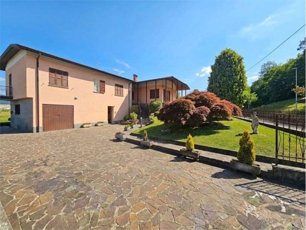 casa indipendente in vendita a Palazzago