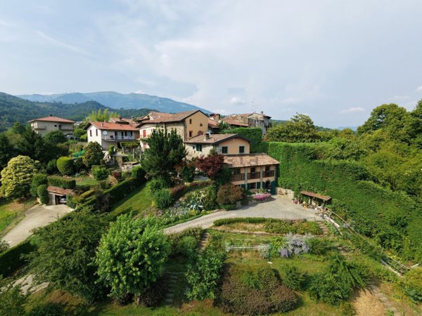 casa indipendente in vendita a Palazzago