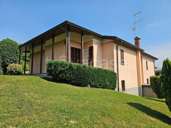 casa indipendente in vendita a Palazzago