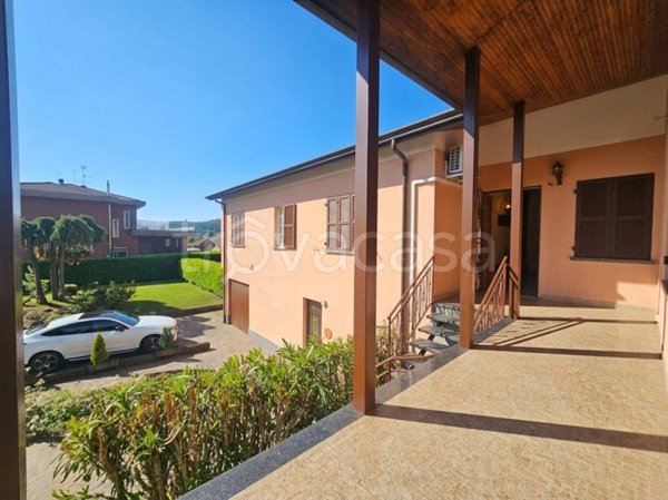 casa indipendente in vendita a Palazzago
