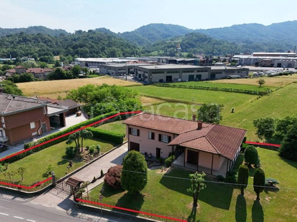 casa indipendente in vendita a Palazzago