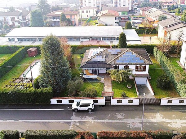 casa indipendente in vendita a Palosco