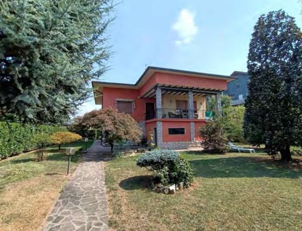 casa indipendente in vendita a Palosco