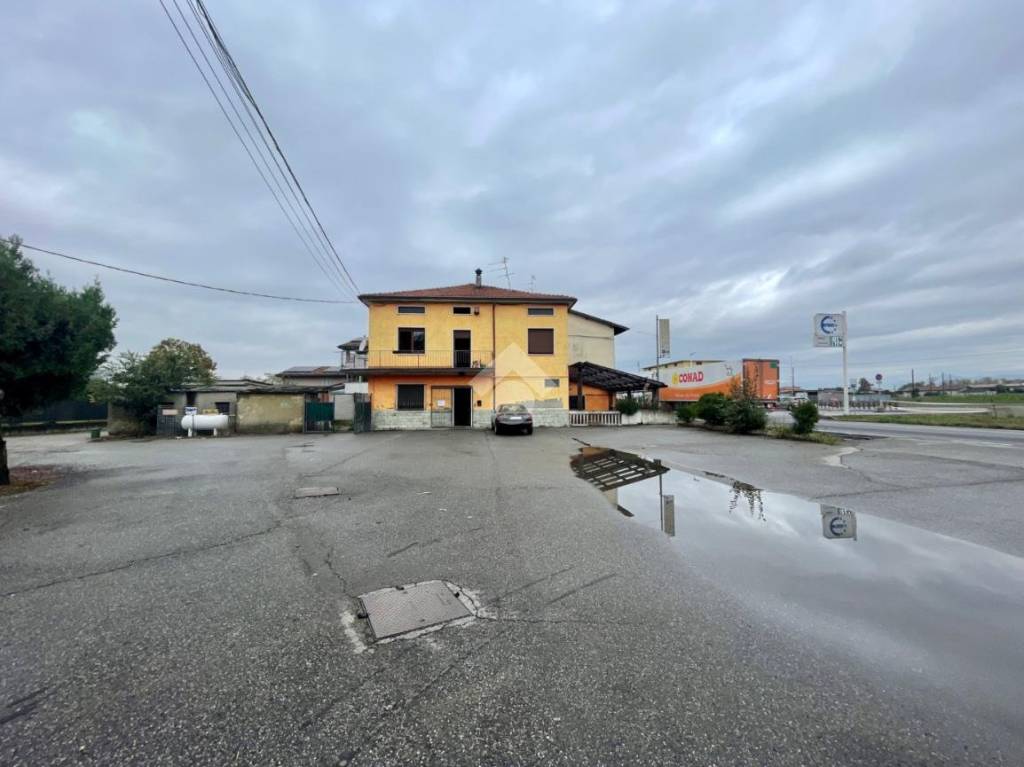 negozio in vendita a Palosco