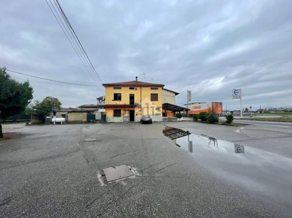 casa indipendente in vendita a Palosco