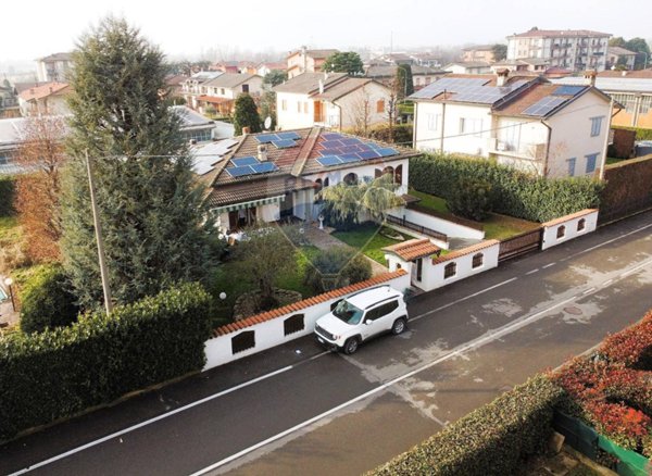 casa indipendente in vendita a Palosco