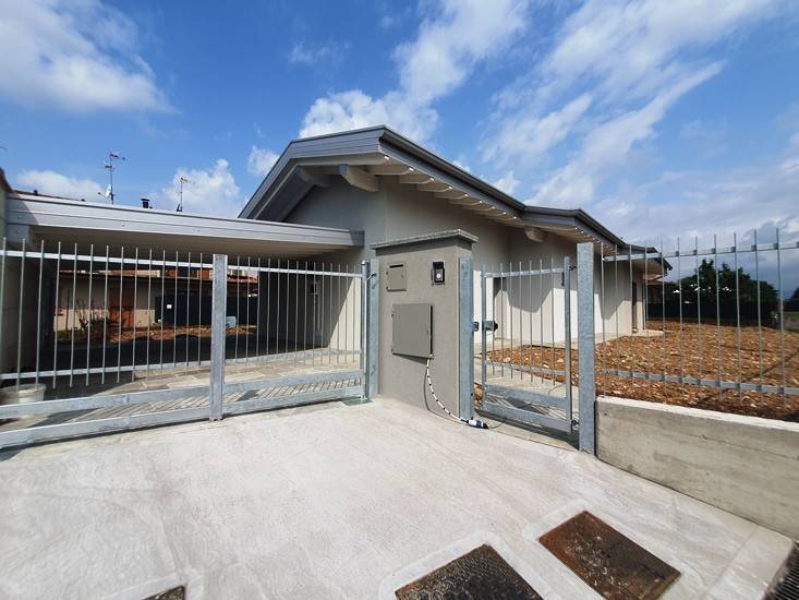 casa indipendente in vendita a Palosco