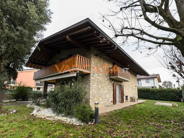 casa indipendente in vendita a Palosco