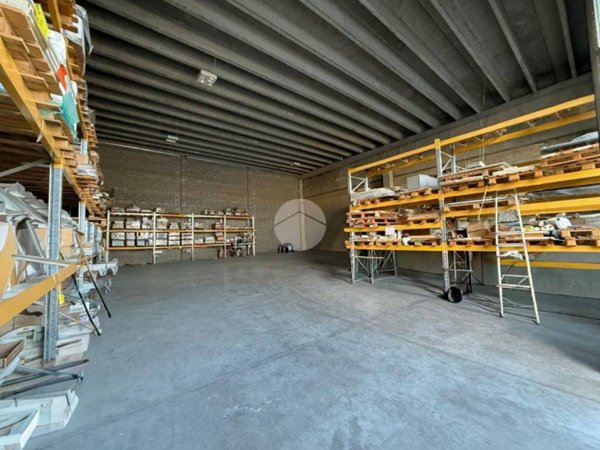 capannone in vendita a Palosco